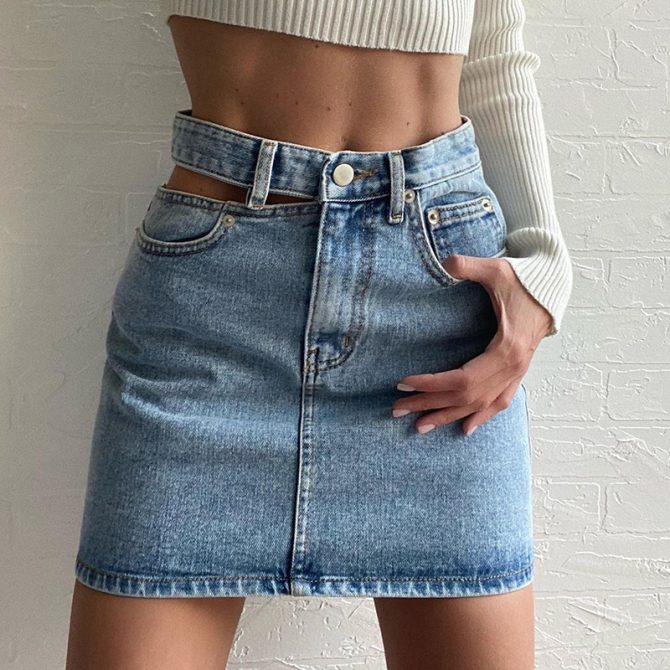 High - Waisted Denim Mini - Image 5